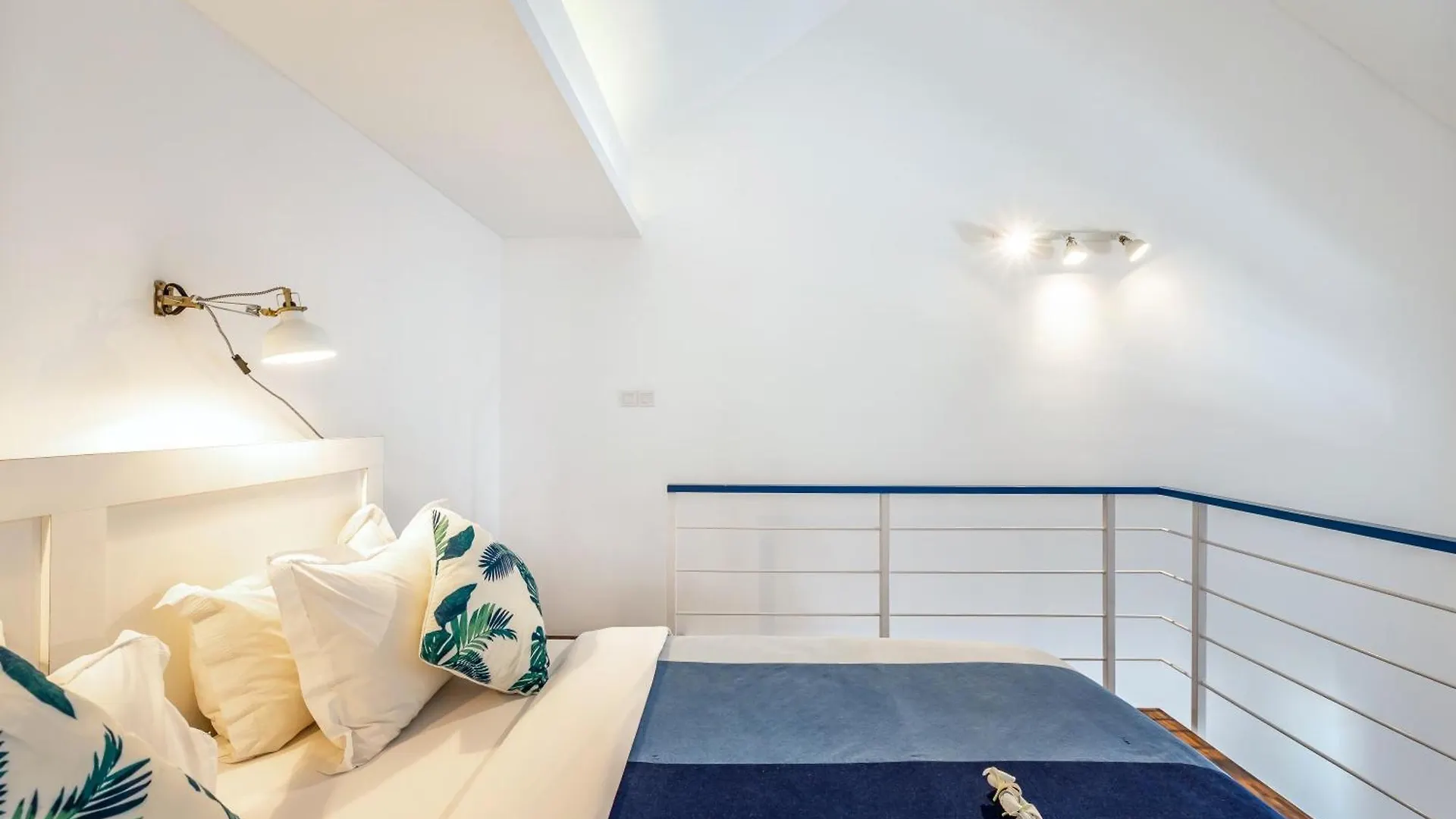 The Blue Loft Seminyak Free Scooter Apartment